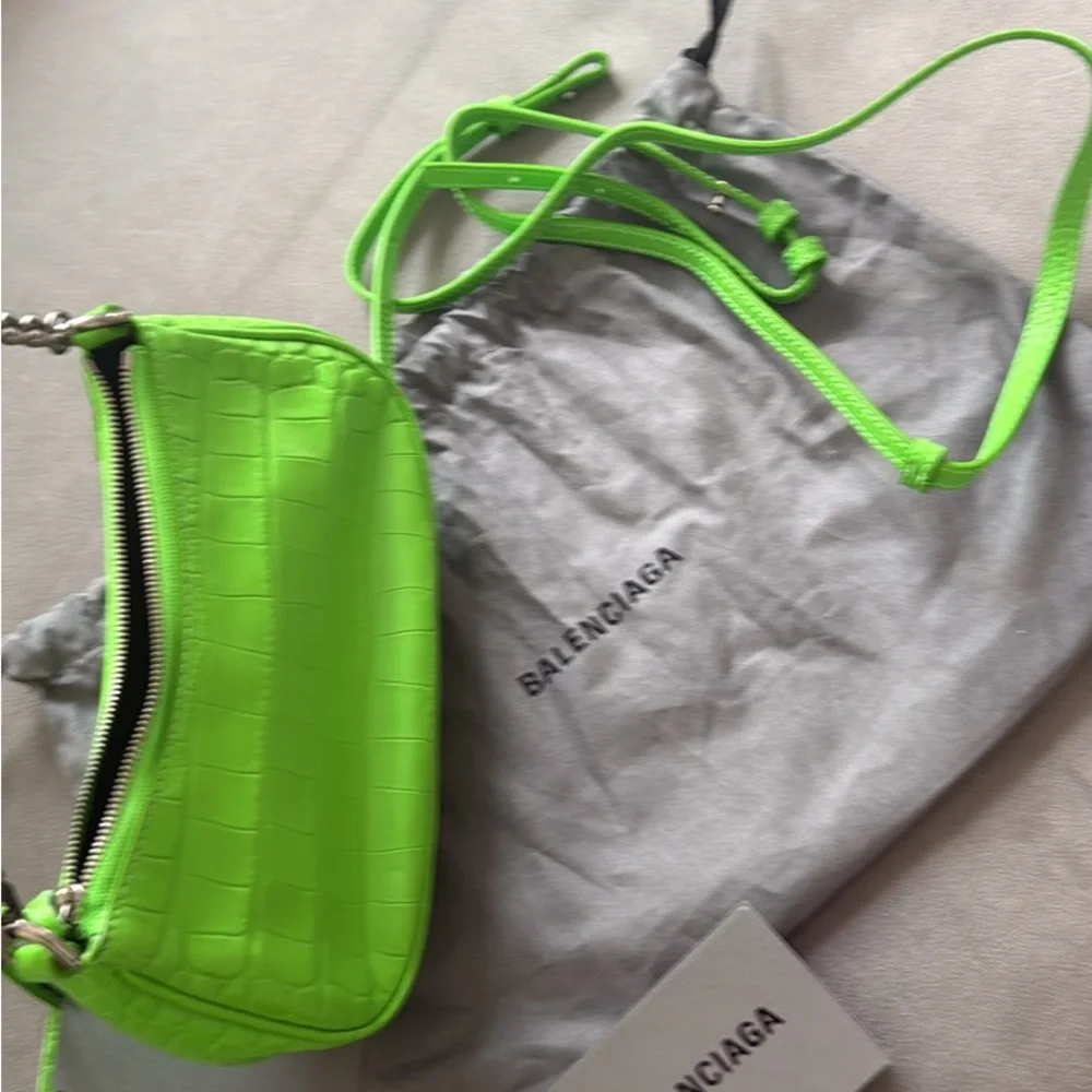 Balenciaga Neon Green Women's Bag - Picture 5 of 16